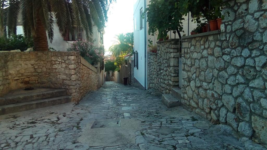 Apartment Emma Mali Losinj Luaran gambar