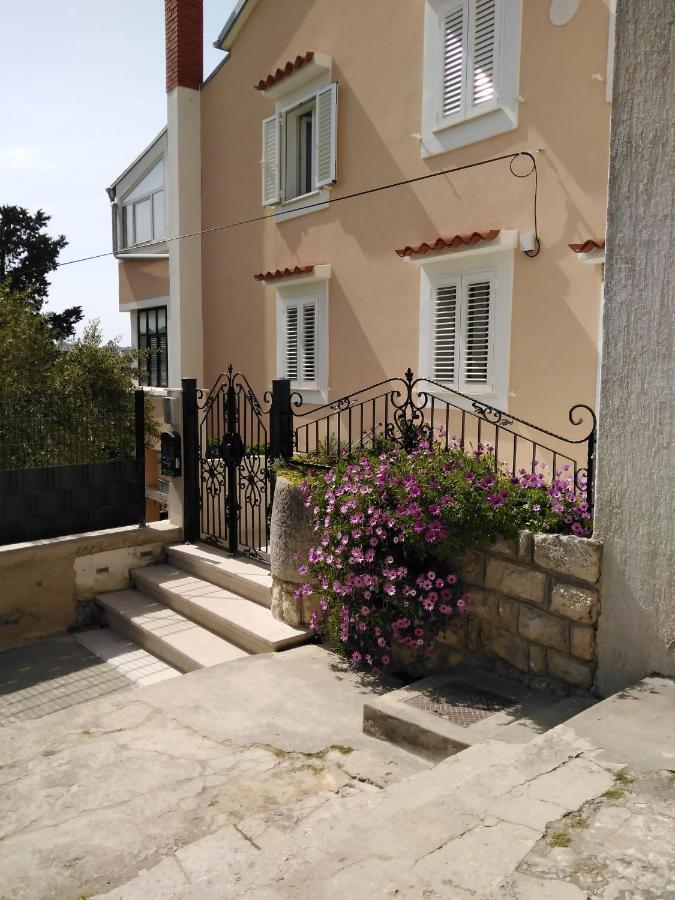 Apartment Emma Mali Losinj Luaran gambar